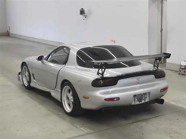 Mazda RX-7 TYPE R2 · 1993 – Weitere Ansicht (Auktionsfoto)