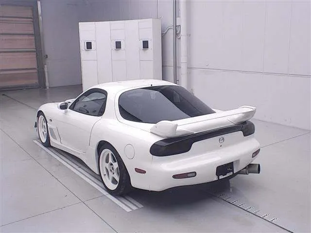 Mazda RX-7 TYPE RS · 1999 – Weitere Ansicht (Auktionsfoto)