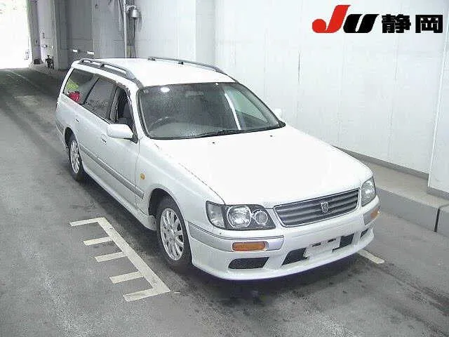 Nissan Stagea 25X WHITE AERO SELECTION · 1997 – Außenansicht (Auktionsfoto)