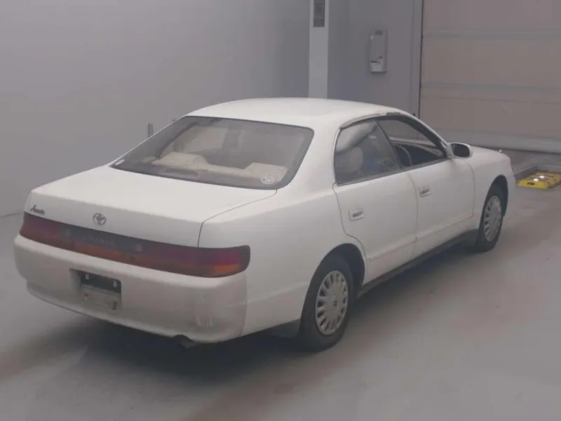 Toyota Chaser AVANTE · 1993 – Weitere Ansicht (Auktionsfoto)