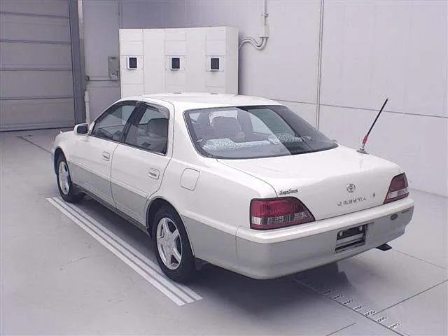 Toyota Cresta SUPER LUCENT · 1997 – Weitere Ansicht (Auktionsfoto)