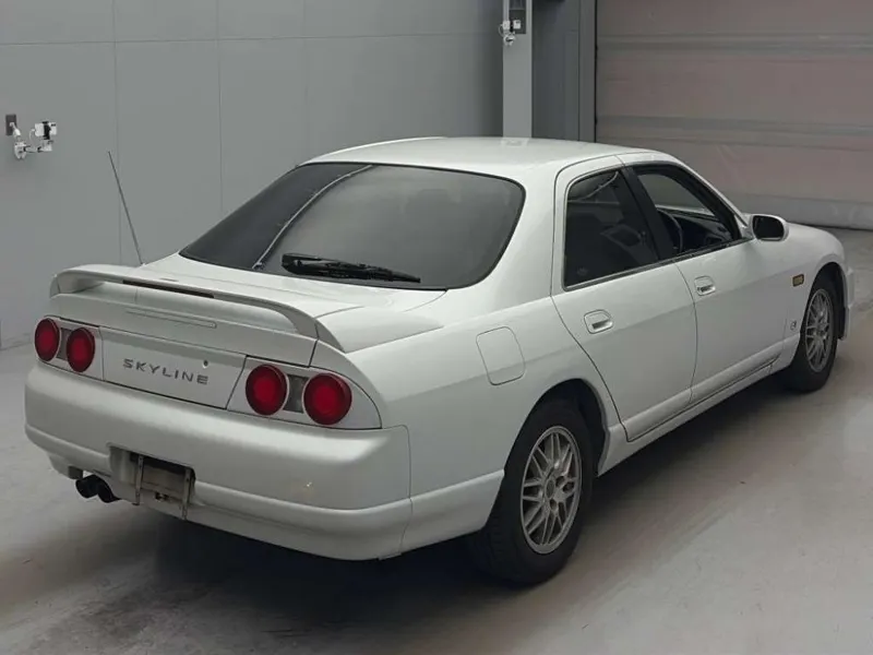 Nissan Skyline  · 1997 – Weitere Ansicht (Auktionsfoto)