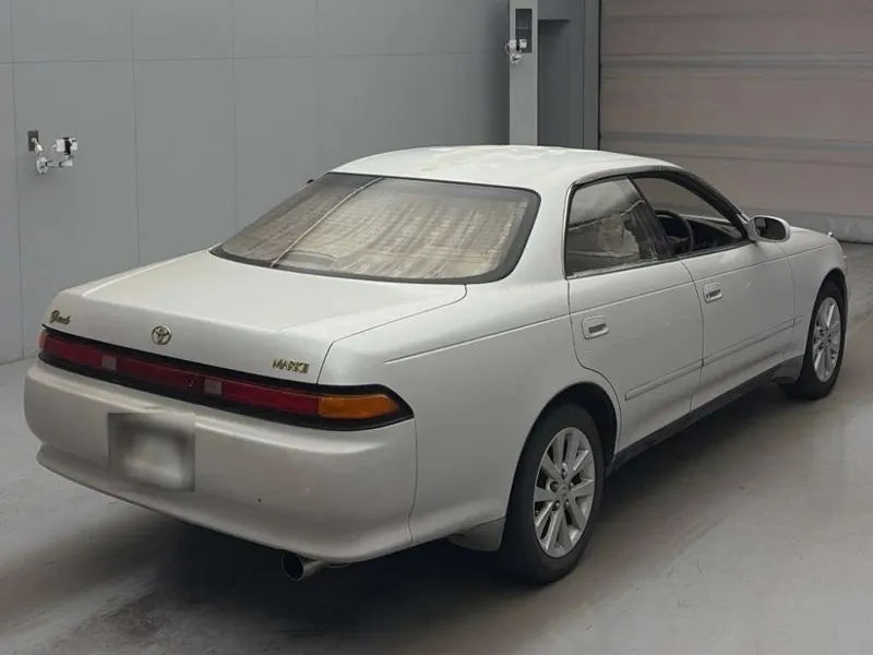 Toyota Mark II  · 1993 – Weitere Ansicht (Auktionsfoto)