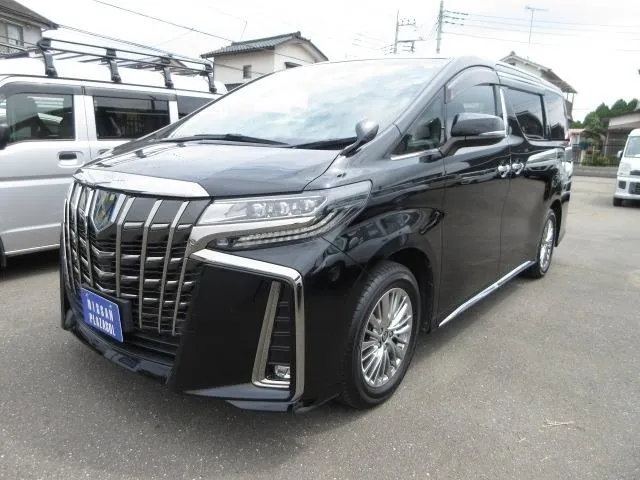 Toyota Vellfire S/ TYPE GOLD III 4WD · 2022 – Außenansicht (Auktionsfoto)