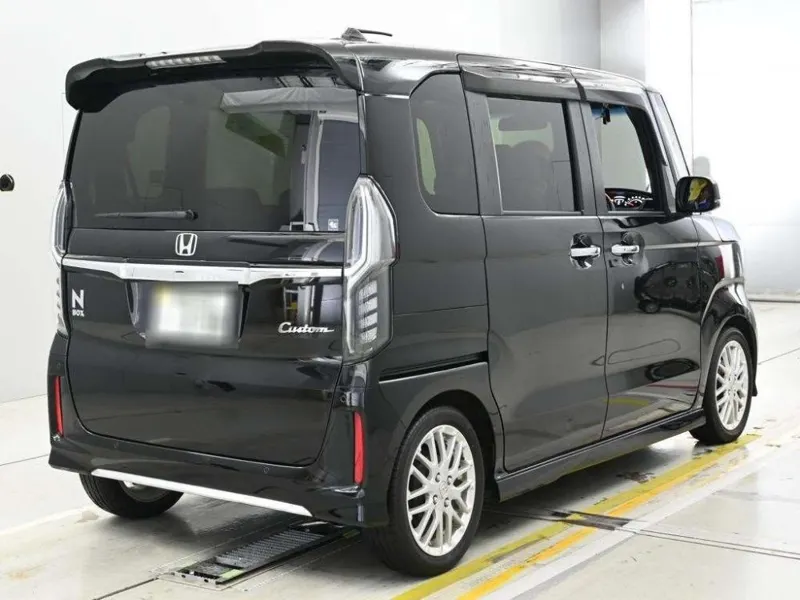 Honda N-BOX Custom Turbo L TURBO · 2022 – Weitere Ansicht (Auktionsfoto)