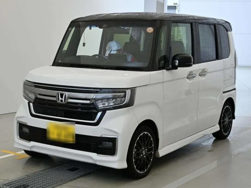 Honda N-BOX Custom Turbo – Auktionsbeispiel