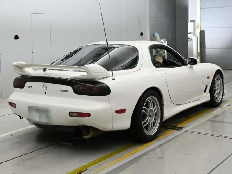 Mazda RX-7 TYPE RS · 1999 – Weitere Ansicht (Auktionsfoto)