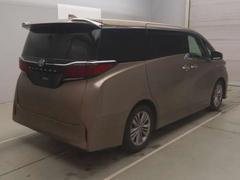 Toyota Alphard Z · 2025 – Weitere Ansicht (Auktionsfoto)
