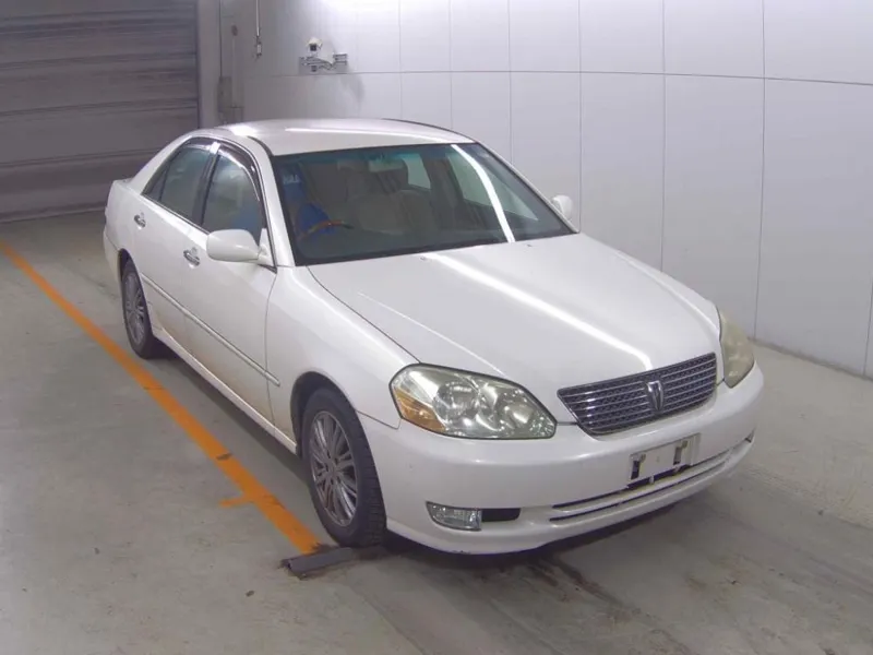 Toyota Mark II GRANDE REGALIA · 2002 – Außenansicht (Auktionsfoto)