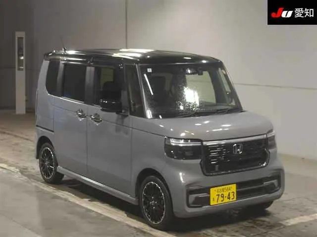 Honda N-BOX Custom Turbo TURBO KO-TINE-TO STYLE 4WD · 2024 – Außenansicht (Auktionsfoto)