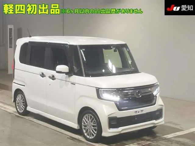 Honda N-BOX Custom Turbo L TURBO · 2023 – Außenansicht (Auktionsfoto)