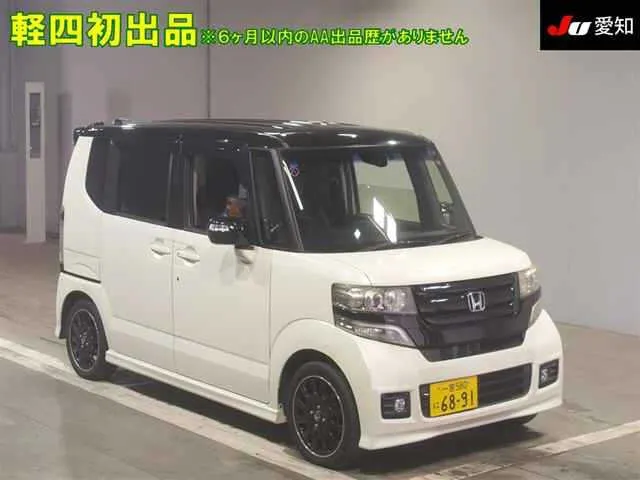 Honda N-BOX Custom Turbo G* TURBO PACKAGE L-PKG · 2016 – Außenansicht (Auktionsfoto)