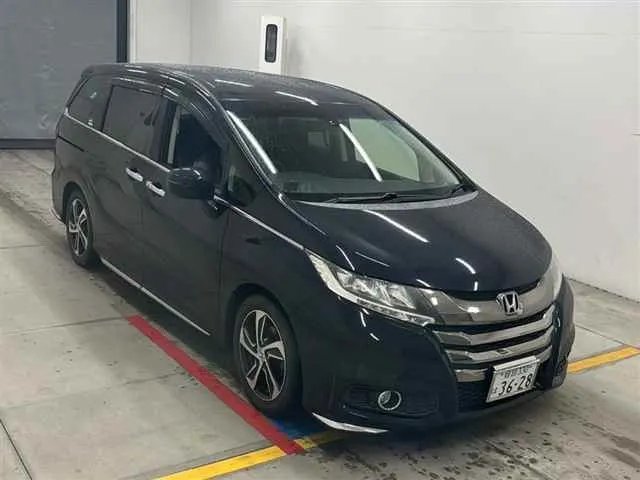 Honda Odyssey ABSOLUTE * HONDA SENSING · 2016 – Außenansicht (Auktionsfoto)
