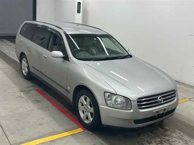 Nissan Stagea 250RX · 2001 – Außenansicht (Auktionsfoto)