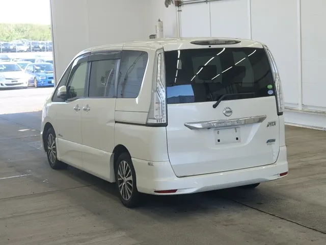 Nissan Serena HIGHWAY STAR V SELECTION +SEIFTIS-HV · 2015 – Weitere Ansicht (Auktionsfoto)