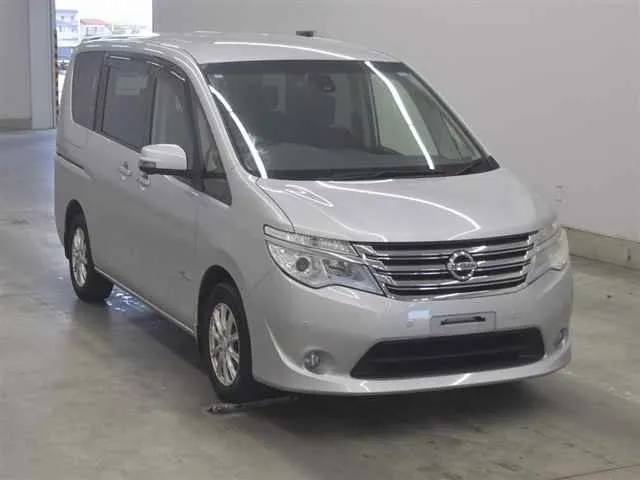 Nissan Serena 20X_V SELECTION PLUS SAFETY HV · 2016 – Außenansicht (Auktionsfoto)