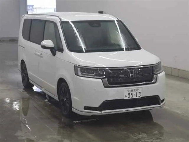 Honda Stepwgn EHEV SPADA · 2026 – Außenansicht (Auktionsfoto)