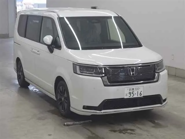 Honda Stepwgn EHEV SPADA · 2026 – Außenansicht (Auktionsfoto)