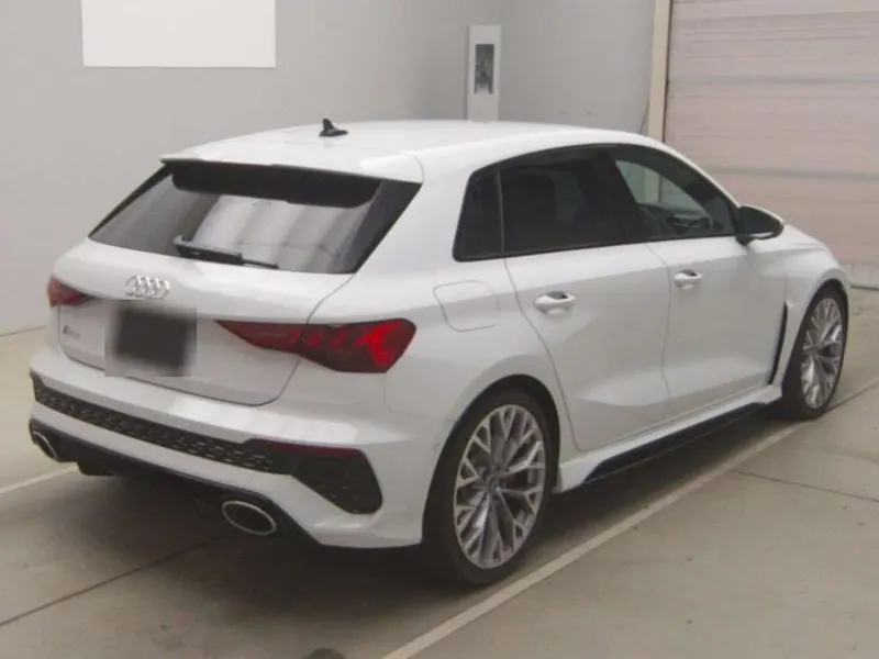 Audi RS3 SPORTBACK BASE GRADE 4WD · 2024 – Weitere Ansicht (Auktionsfoto)