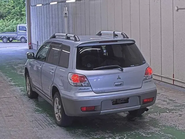 Mitsubishi AIRTREK SPORTS GEAR · 2003 – Weitere Ansicht (Auktionsfoto)