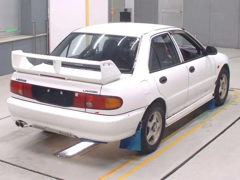 Mitsubishi Lancer Evolution RS EVOLUTION 2 4WD · 1994 – Weitere Ansicht (Auktionsfoto)