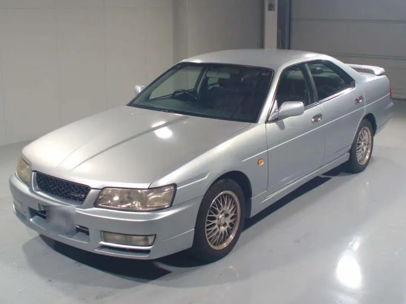Nissan LAUREL 25 CLUB S TYPE X · 1997 – Außenansicht (Auktionsfoto)