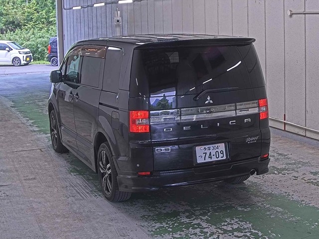 Mitsubishi DELICA WAGON G-POWER · 2008 – Weitere Ansicht (Auktionsfoto)