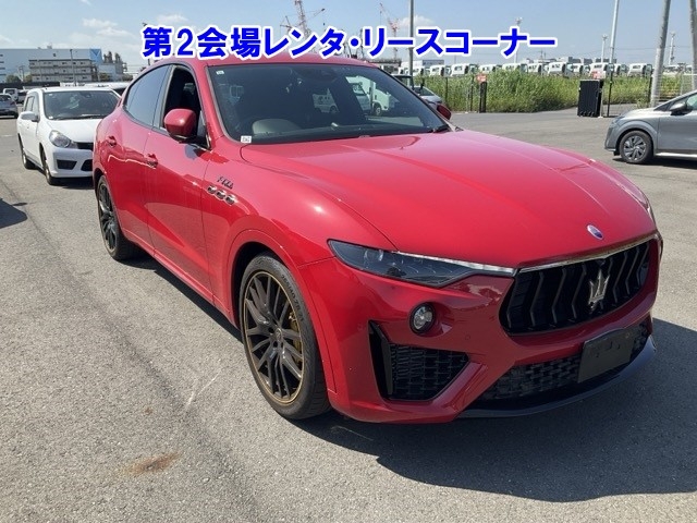 Maserati LEVANTE REVANTES · 2021 – Außenansicht (Auktionsfoto)