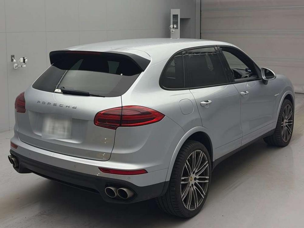 Porsche CAYENNE S E- HYBRID PRA 4WD · 2017 – Weitere Ansicht (Auktionsfoto)