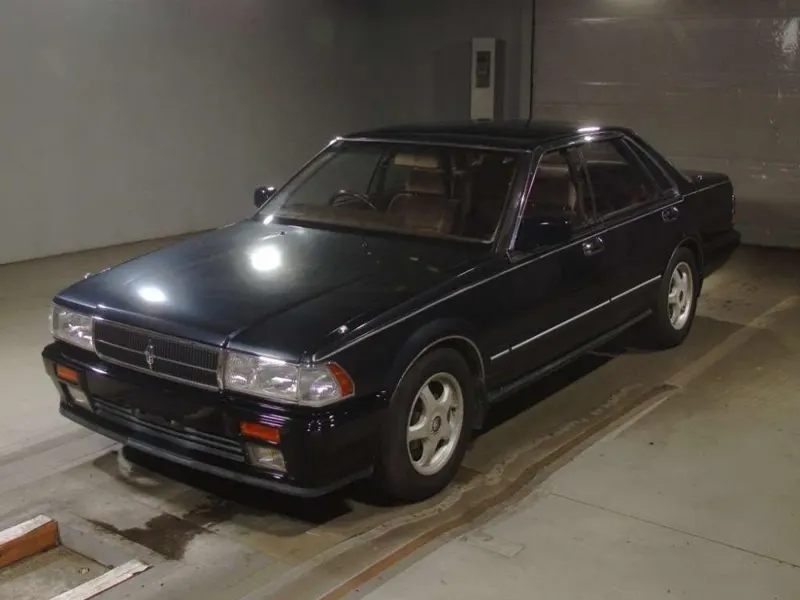Nissan CEDRIC GRAN TURISMO SV · 1987 – Außenansicht (Auktionsfoto)