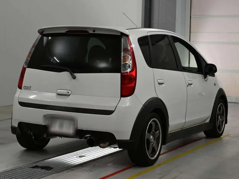 Mitsubishi COLT RALLIART VERSION R · 2011 – Weitere Ansicht (Auktionsfoto)