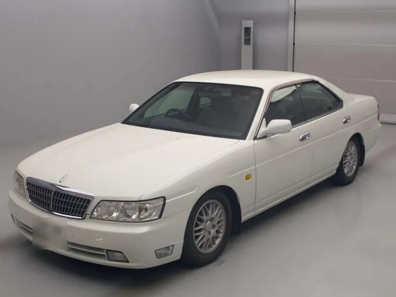 Nissan LAUREL 25 MEDALIST PREMIUM · 2000 – Außenansicht (Auktionsfoto)