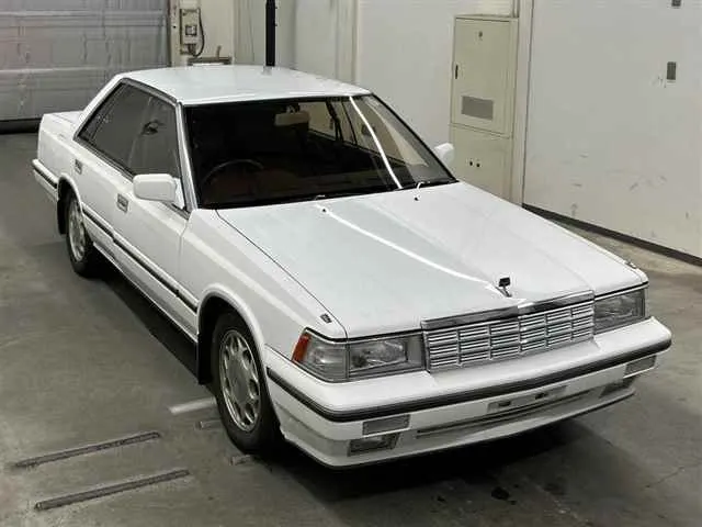 Nissan LAUREL GRAND EXTRA · 1988 – Außenansicht (Auktionsfoto)