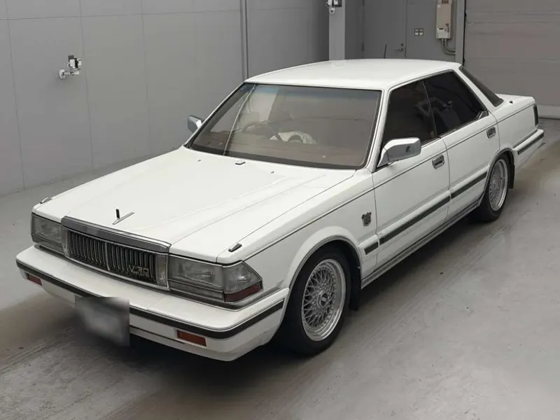 Nissan CEDRIC V-30 BROUGHAM VIP TURBO · 1985 – Außenansicht (Auktionsfoto)