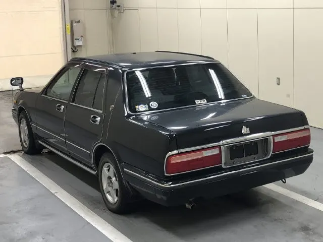 Nissan CEDRIC · 1999 – Weitere Ansicht (Auktionsfoto)
