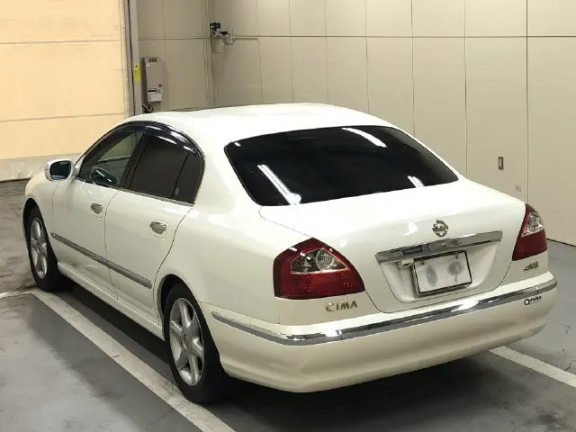 Nissan CIMA 450XV · 2001 – Weitere Ansicht (Auktionsfoto)