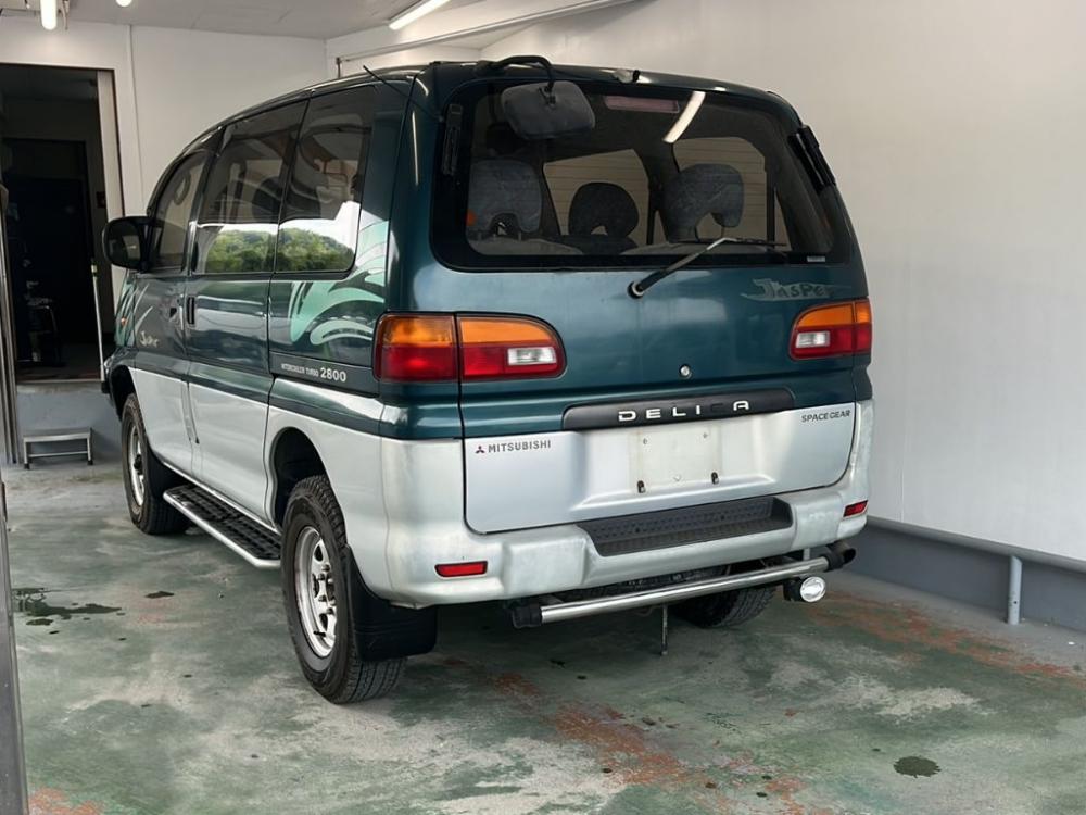 Mitsubishi DELICA SPACE GEAR JASPER 4WD · 1996 – Weitere Ansicht (Auktionsfoto)
