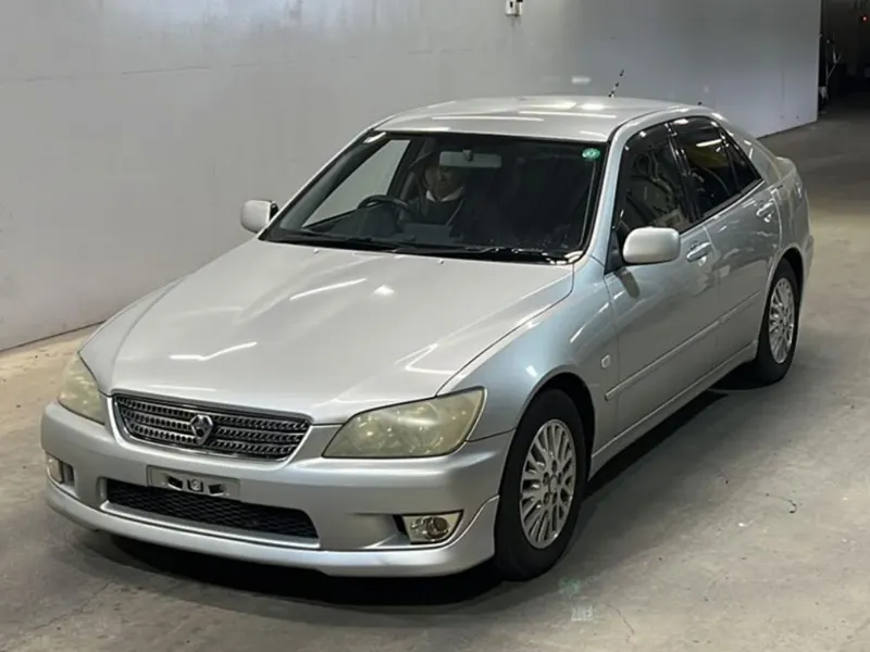 Toyota ALTEZZA AS200 WISE SELECTION . NAVI · 2003 – Außenansicht (Auktionsfoto)