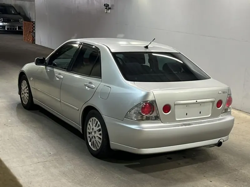 Toyota ALTEZZA AS200 WISE SELECTION . NAVI · 2003 – Weitere Ansicht (Auktionsfoto)