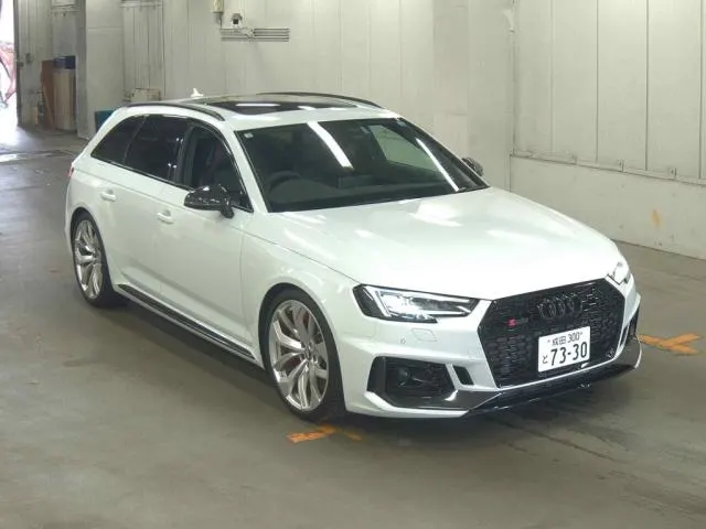 Audi RS4 AVANTE RS4 AVANTE · 2019 – Außenansicht (Auktionsfoto)