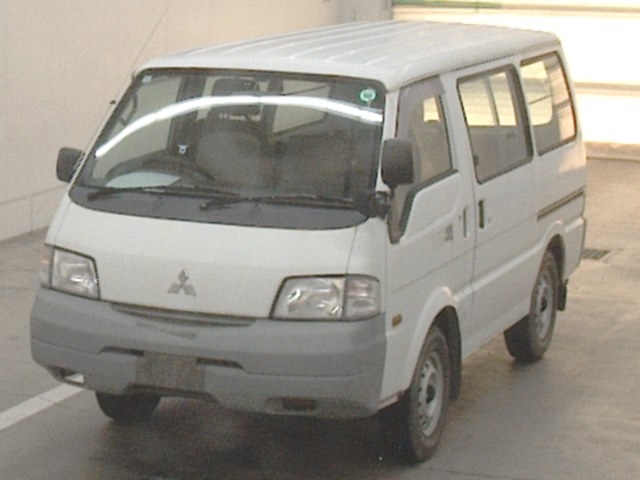 Mitsubishi DELICA WAGON COMMERCIAL VAN · 2006 – Außenansicht (Auktionsfoto)