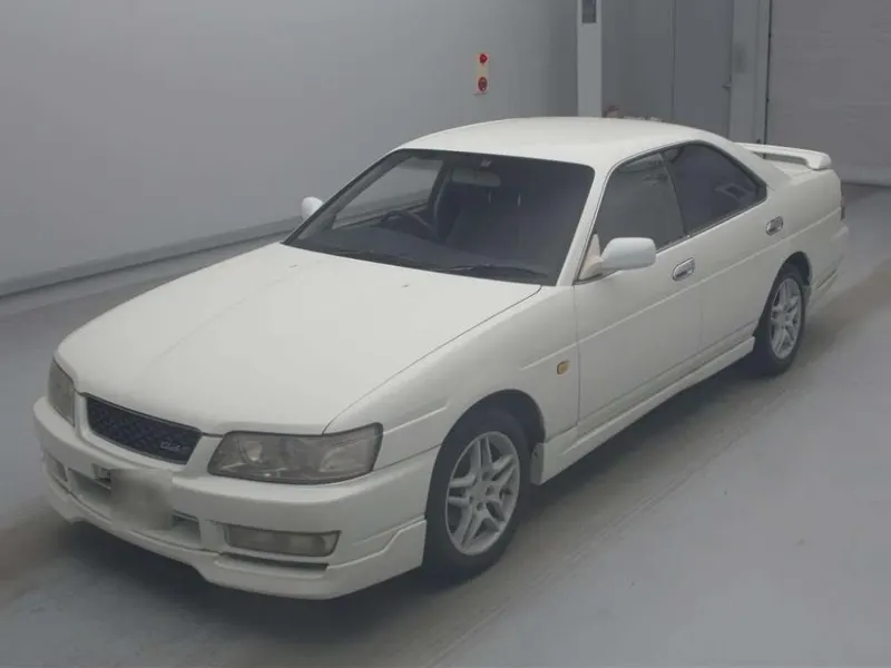 Nissan LAUREL 25 CLUB S TYPE X · 2000 – Außenansicht (Auktionsfoto)