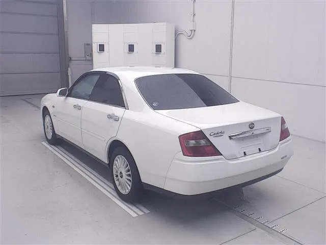 Nissan CEDRIC 300LX-Z PREMIUM LTD · 2001 – Weitere Ansicht (Auktionsfoto)