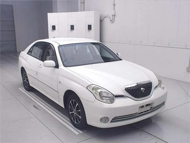 Toyota VEROSSA EXCEED NAVIGATION PKG · 2004 – Außenansicht (Auktionsfoto)