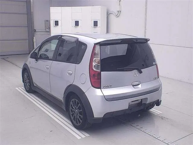 Mitsubishi COLT RALLIART VER.R TURBO · 2008 – Weitere Ansicht (Auktionsfoto)