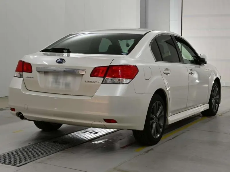 Subaru LEGACY B4 2.5I B SPORT EYESIGHT 4WD · 2014 – Weitere Ansicht (Auktionsfoto)