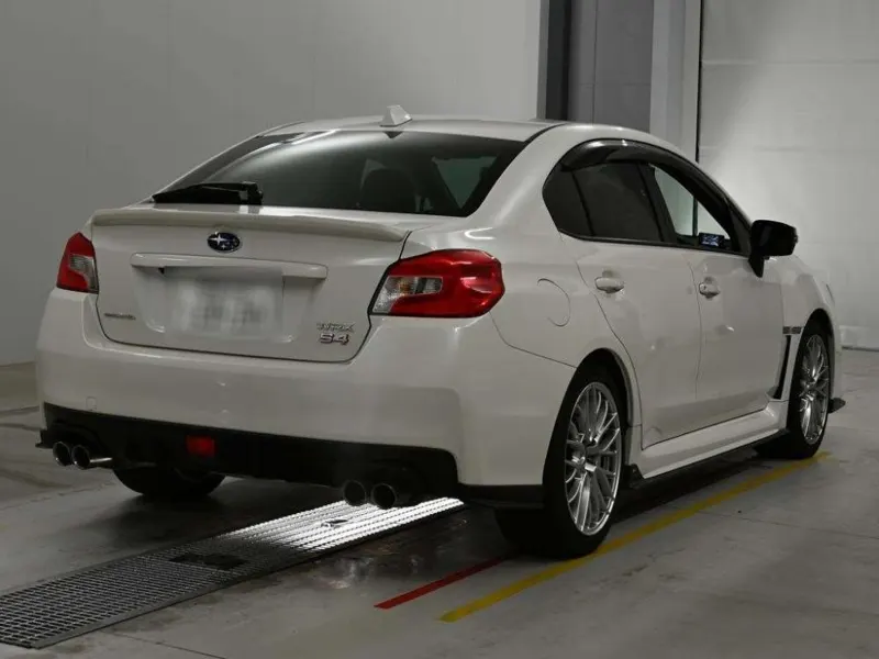 Subaru WRX S4 2.0GT-S EYESIGHT 4WD · 2016 – Weitere Ansicht (Auktionsfoto)