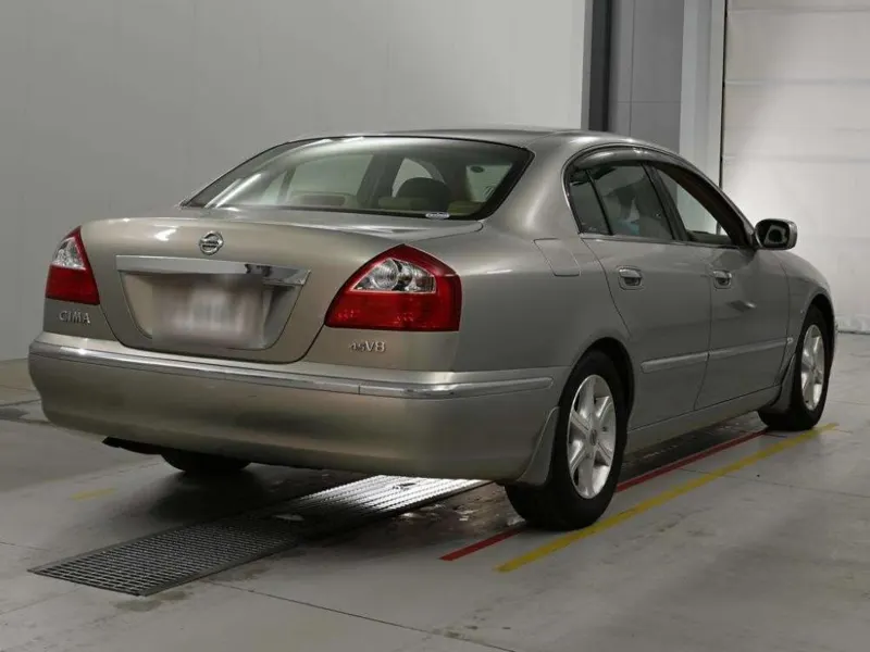 Nissan CIMA 450XL · 2001 – Weitere Ansicht (Auktionsfoto)