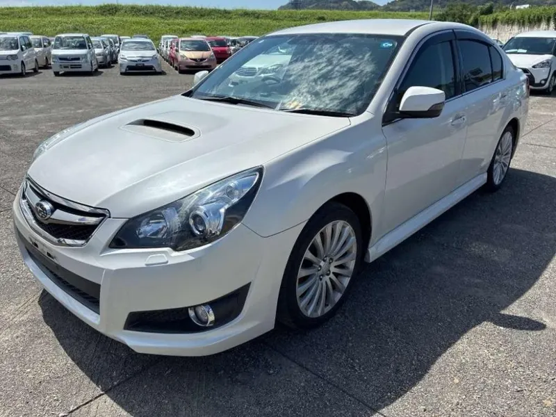 Subaru LEGACY B4 2.5GT S PACKAGE 4WD · 2012 – Außenansicht (Auktionsfoto)