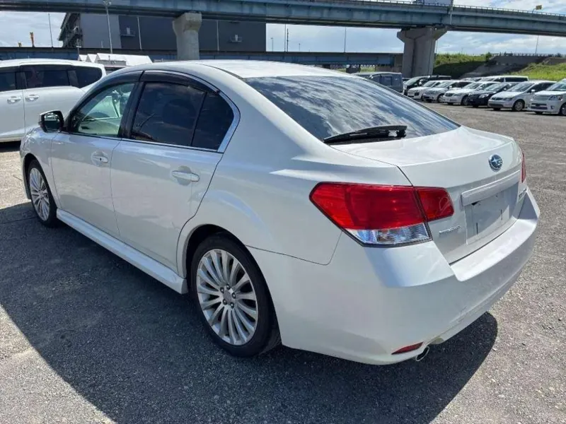 Subaru LEGACY B4 2.5GT S PACKAGE 4WD · 2012 – Weitere Ansicht (Auktionsfoto)